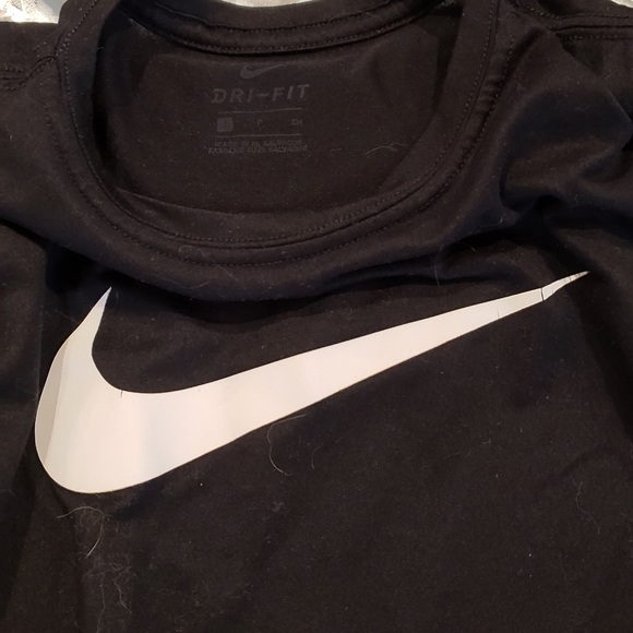 4 NIKE YOUTH/BOYS Small Shirts (Dry-Fit) - Picture 9 of 14